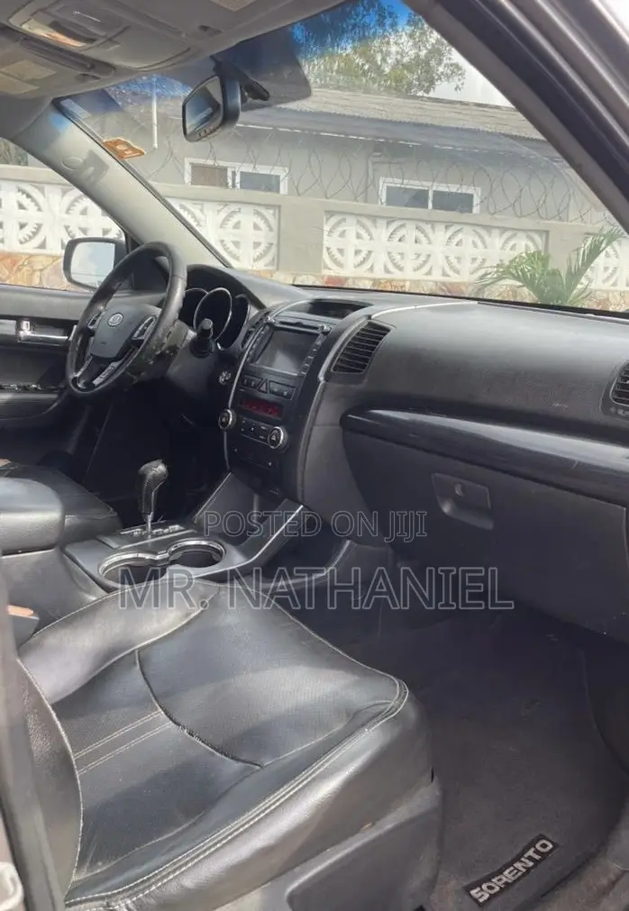Kia Sorento 2011 Gray