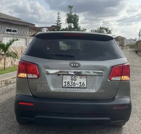 Kia Sorento 2011 Gray