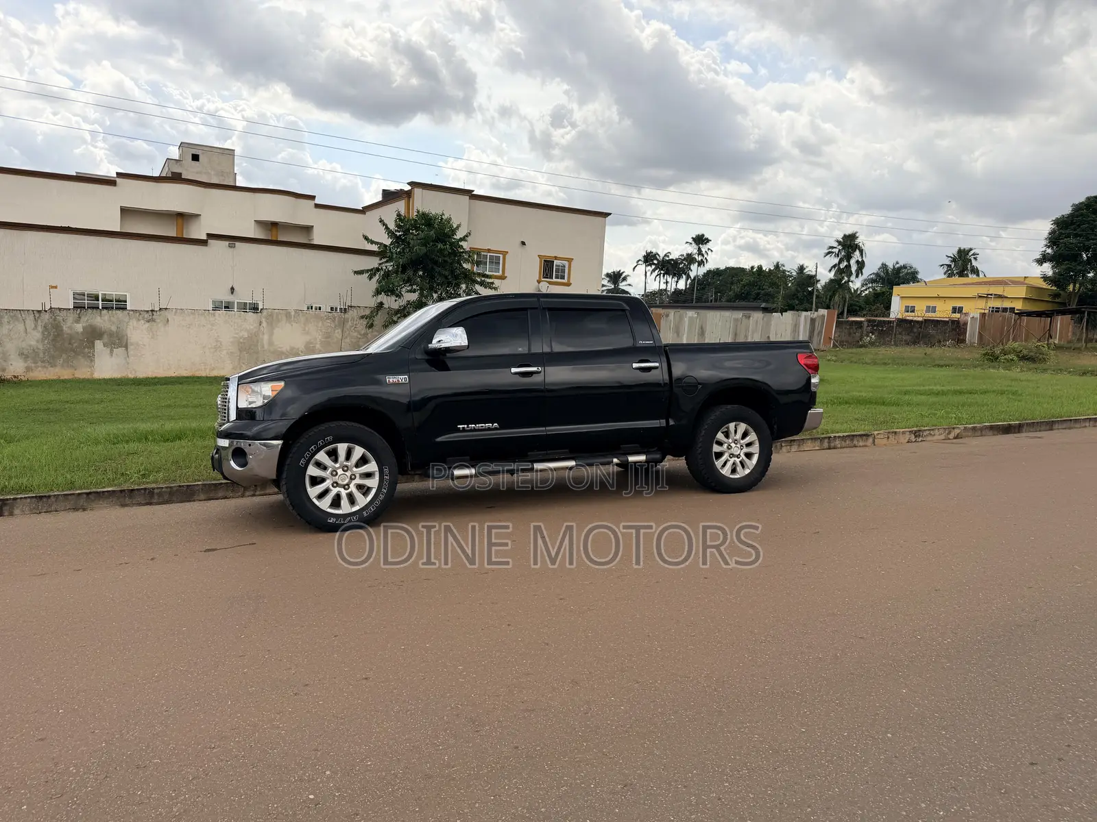 Toyota Tundra 2013 Black