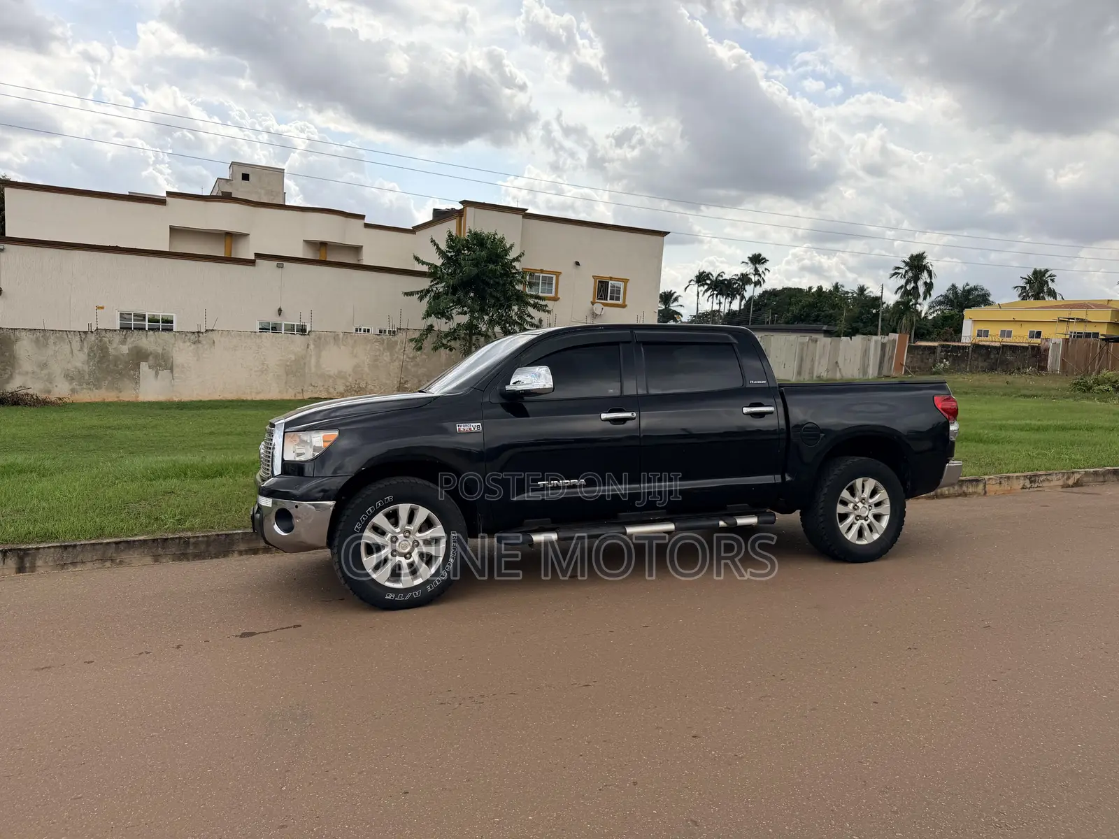 Toyota Tundra 2013 Black