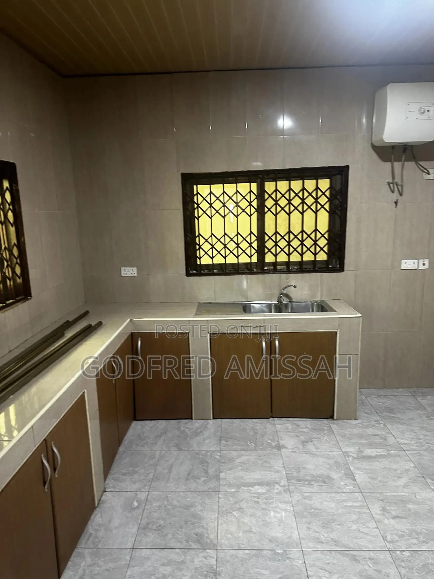 3bdrm Apartment in Lucky Mensah, Pokuase for rent
