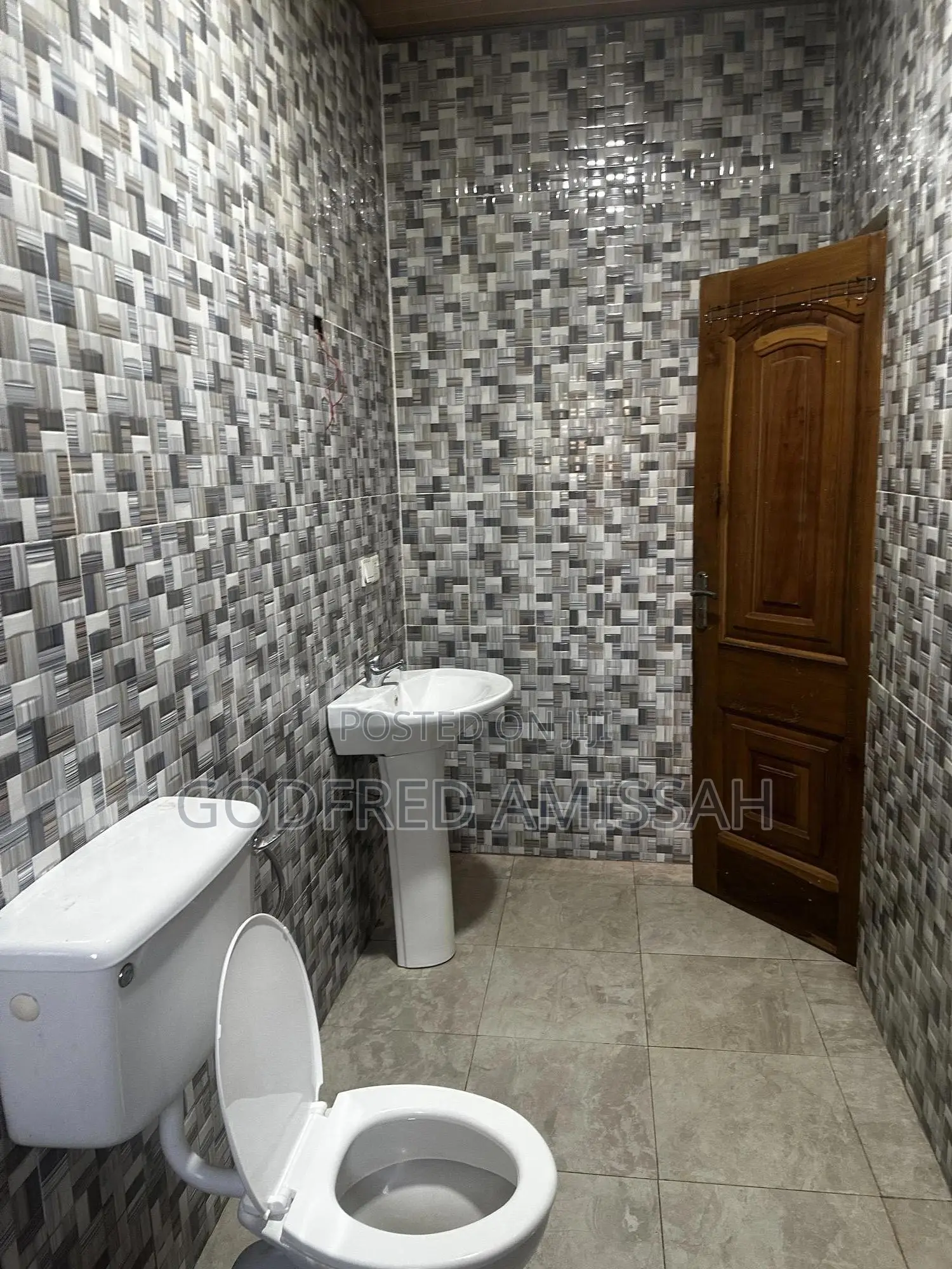 3bdrm Apartment in Lucky Mensah, Pokuase for rent
