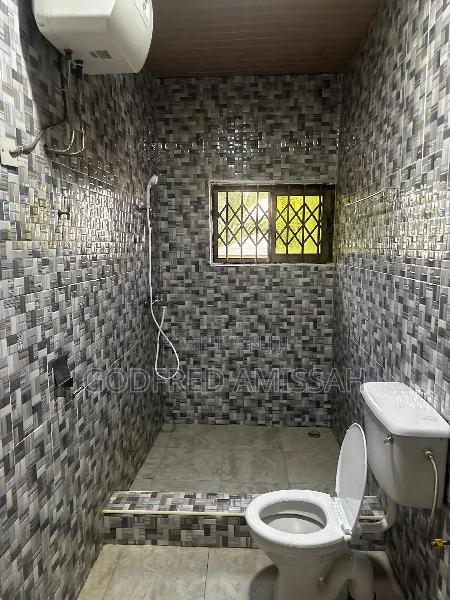 3bdrm Apartment in Lucky Mensah, Pokuase for rent