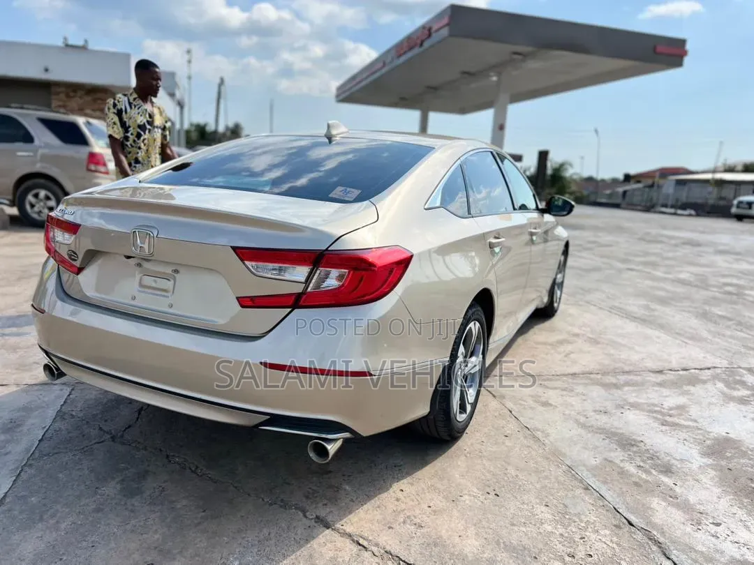 Honda Accord 2020 Gold