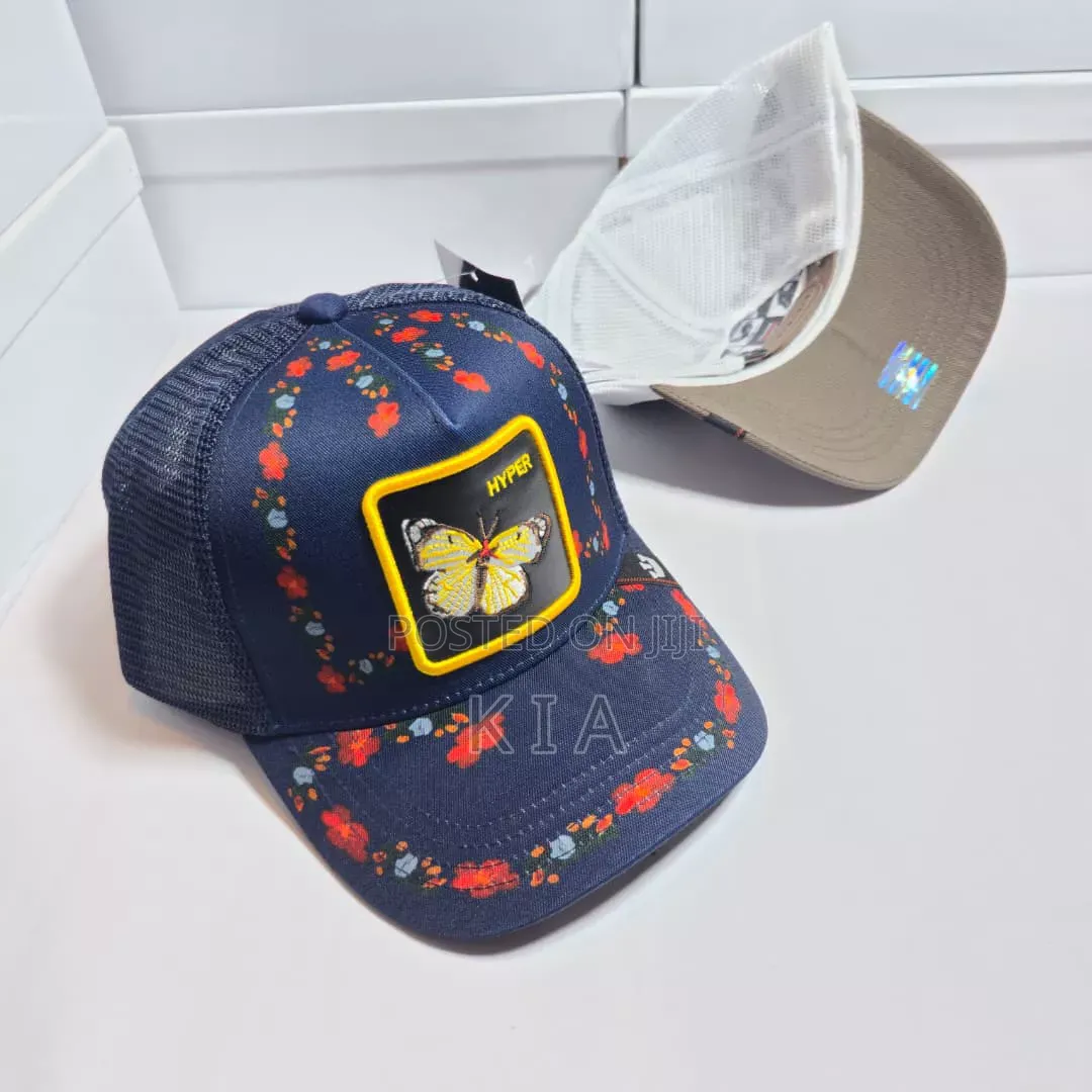 Premium Camouflage Wolf Trucker Cap – Unisex Fashion Cap 