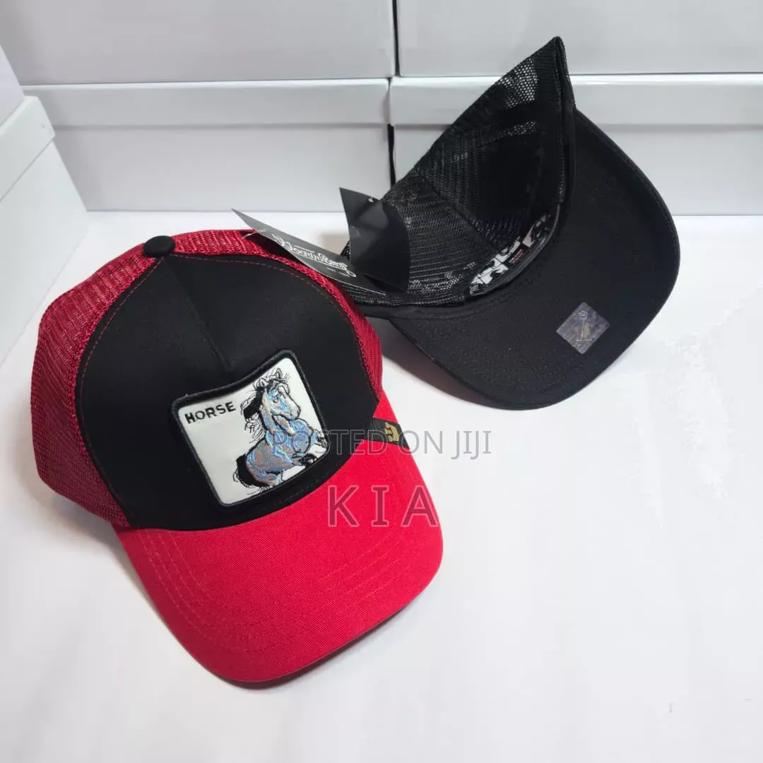 Premium Camouflage Wolf Trucker Cap – Unisex Fashion Cap 