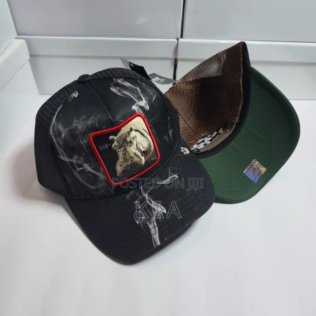 Premium Camouflage Wolf Trucker Cap – Unisex Fashion Cap 