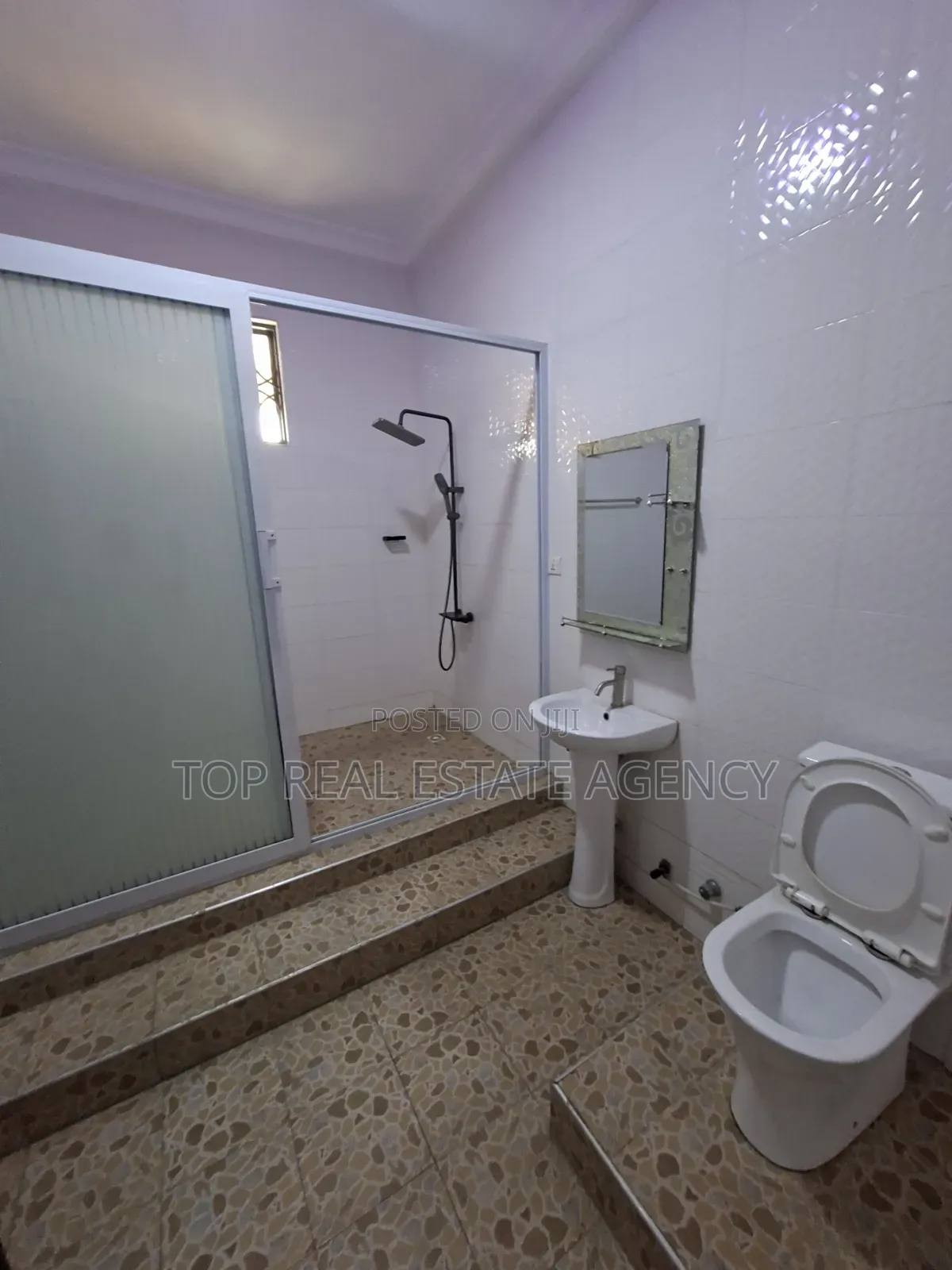 3bdrm Apartment in Pillar 2,, Ga East Municipal for rent