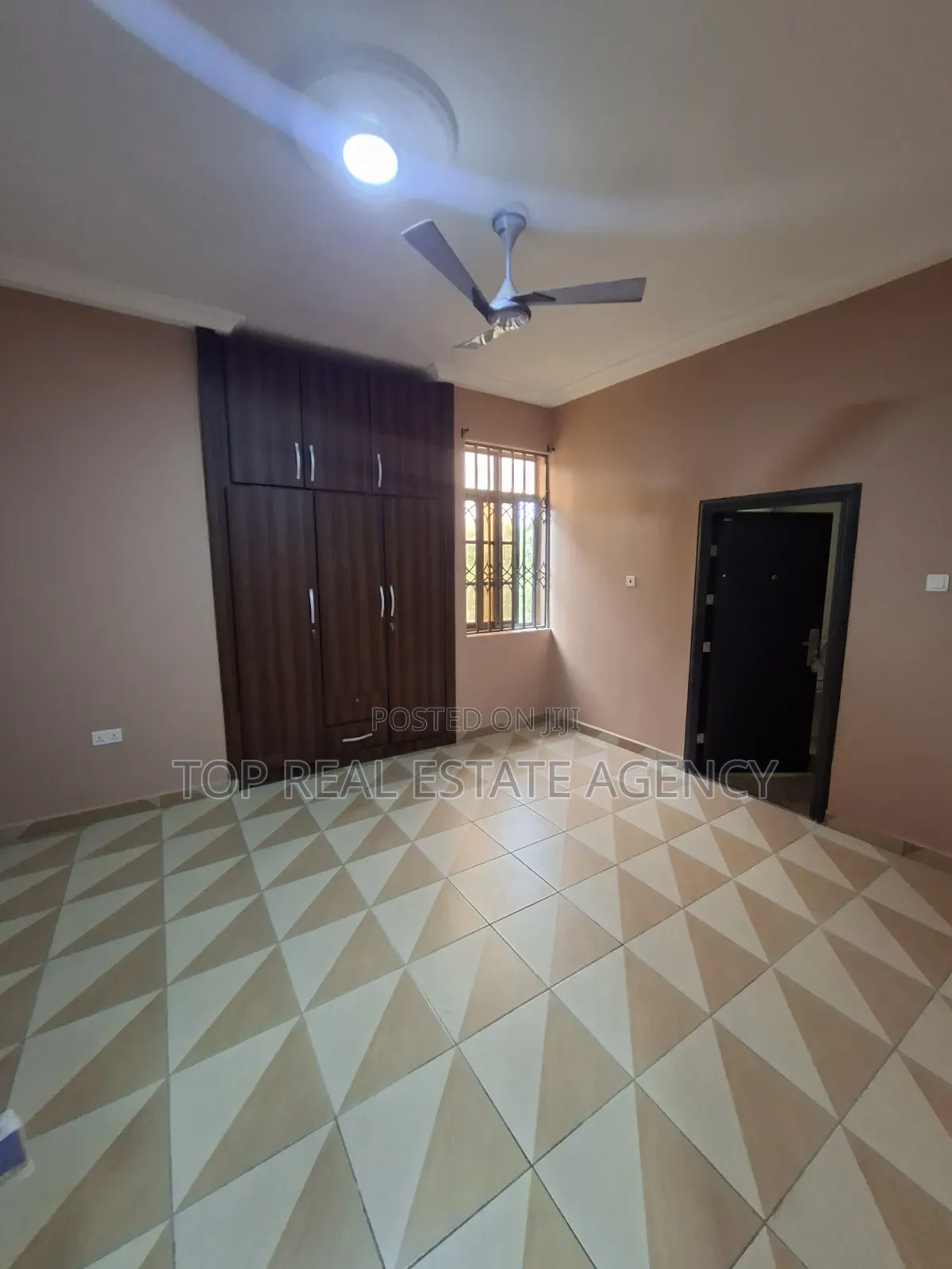 3bdrm Apartment in Pillar 2,, Ga East Municipal for rent