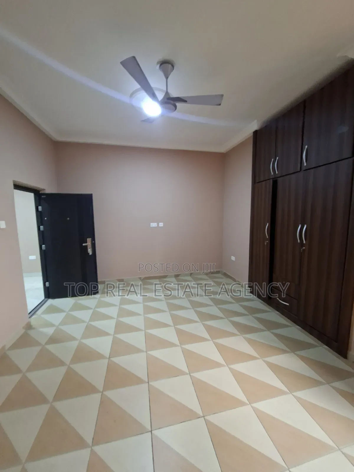 3bdrm Apartment in Pillar 2,, Ga East Municipal for rent
