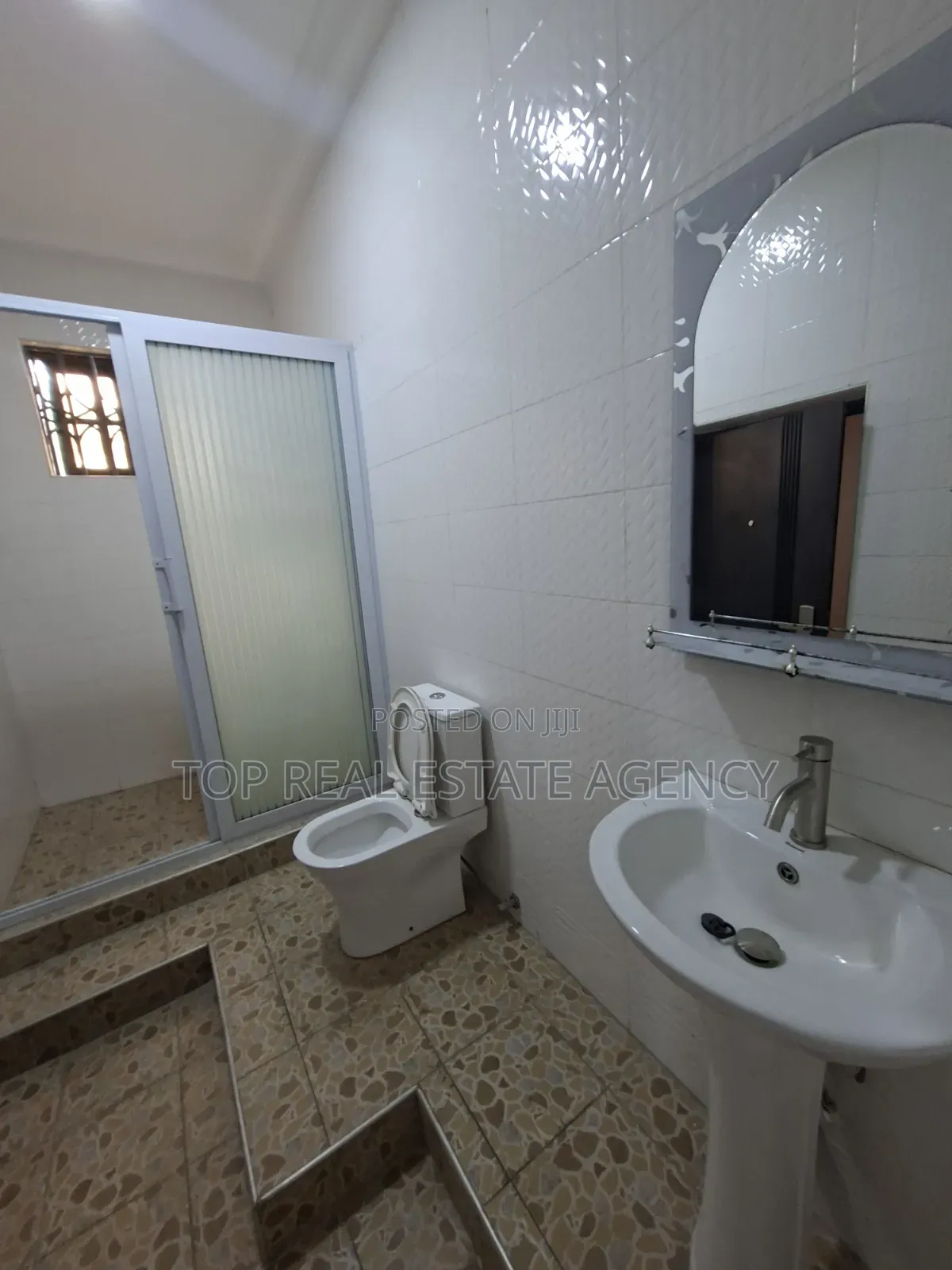 3bdrm Apartment in Pillar 2,, Ga East Municipal for rent