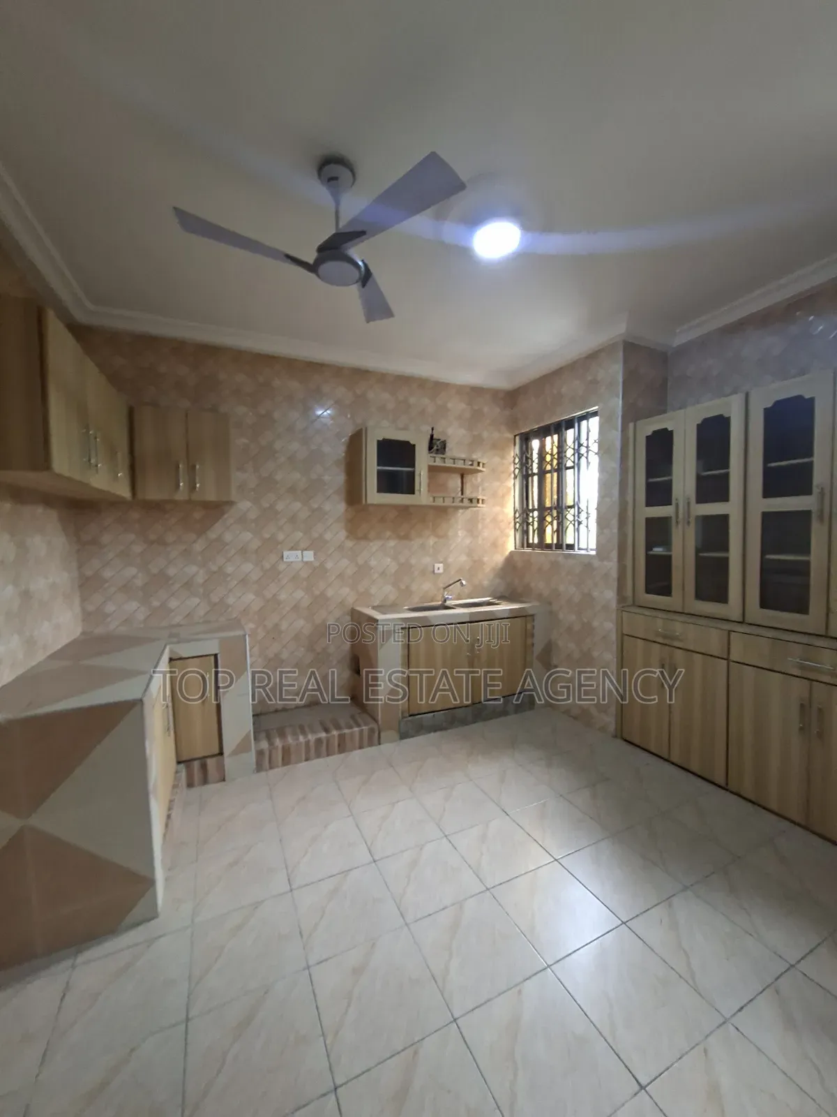 3bdrm Apartment in Pillar 2,, Ga East Municipal for rent