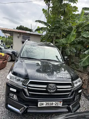 Toyota Land Cruiser 5.7 V8 VX-S 2021 Black