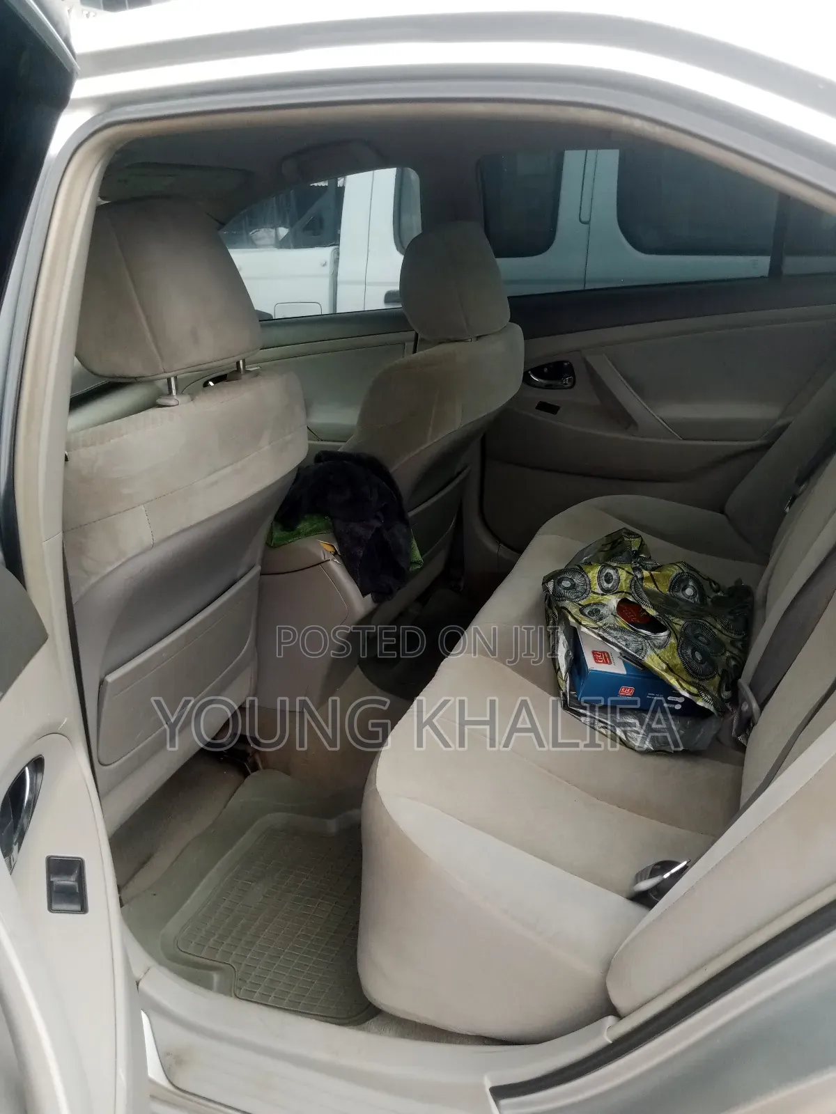 Toyota Camry 2010 Gold