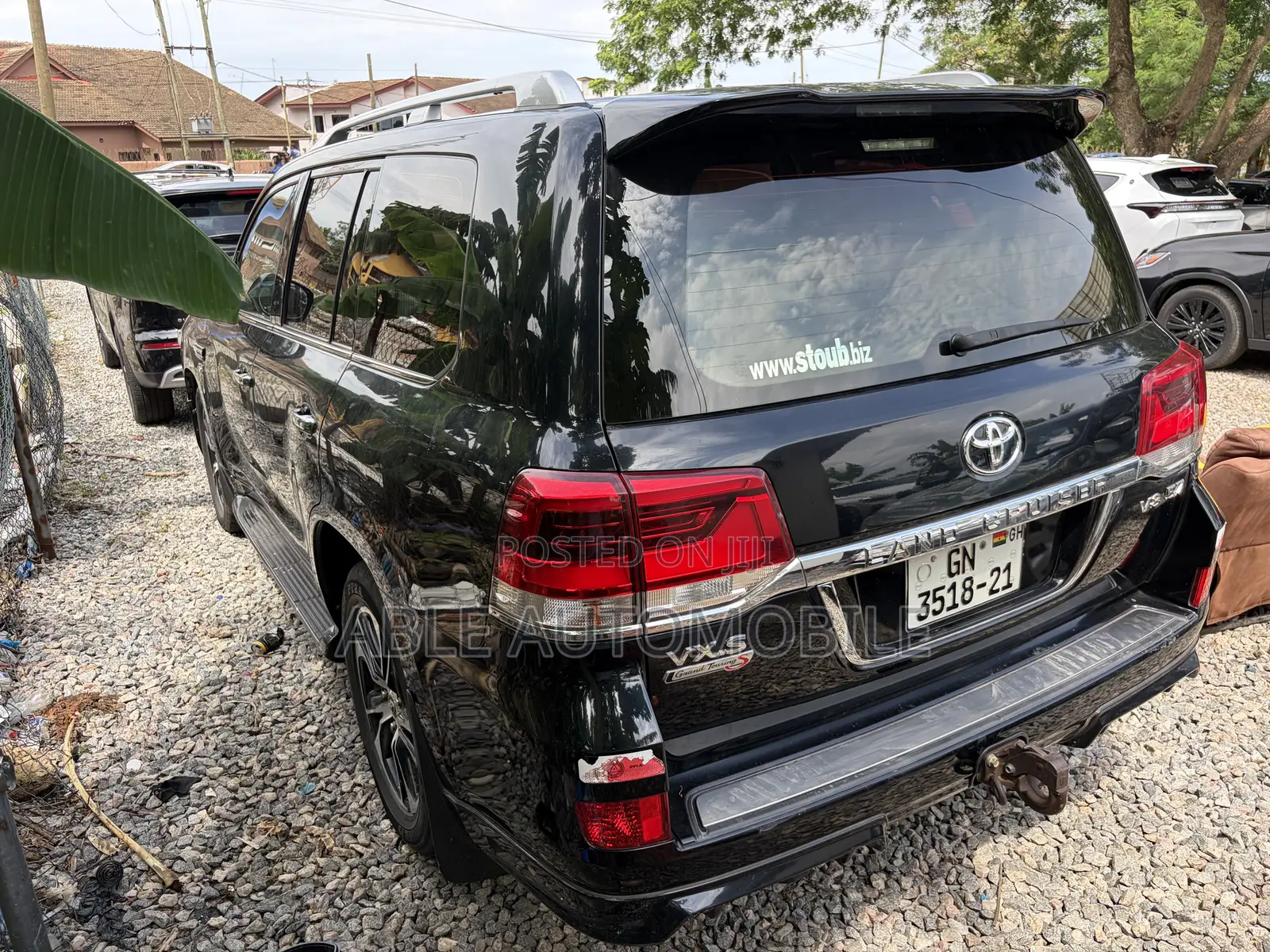 Toyota Land Cruiser 5.7 V8 VX-S 2021 Black