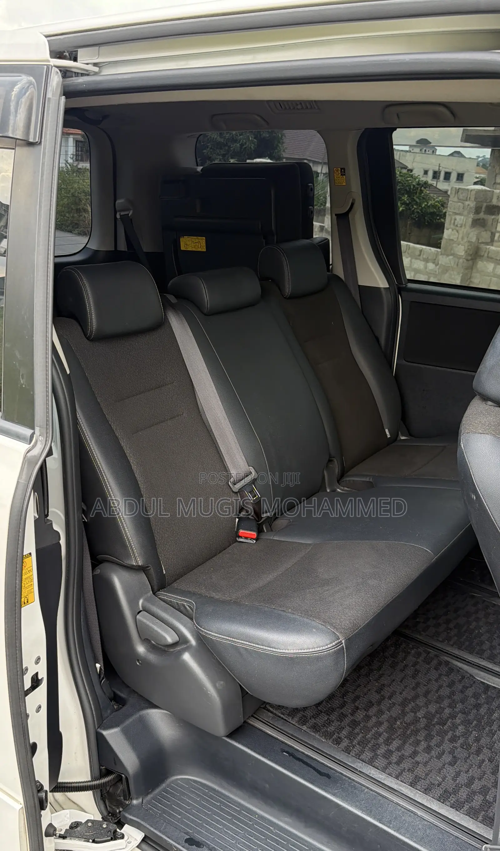 Toyota Voxy 2013 White