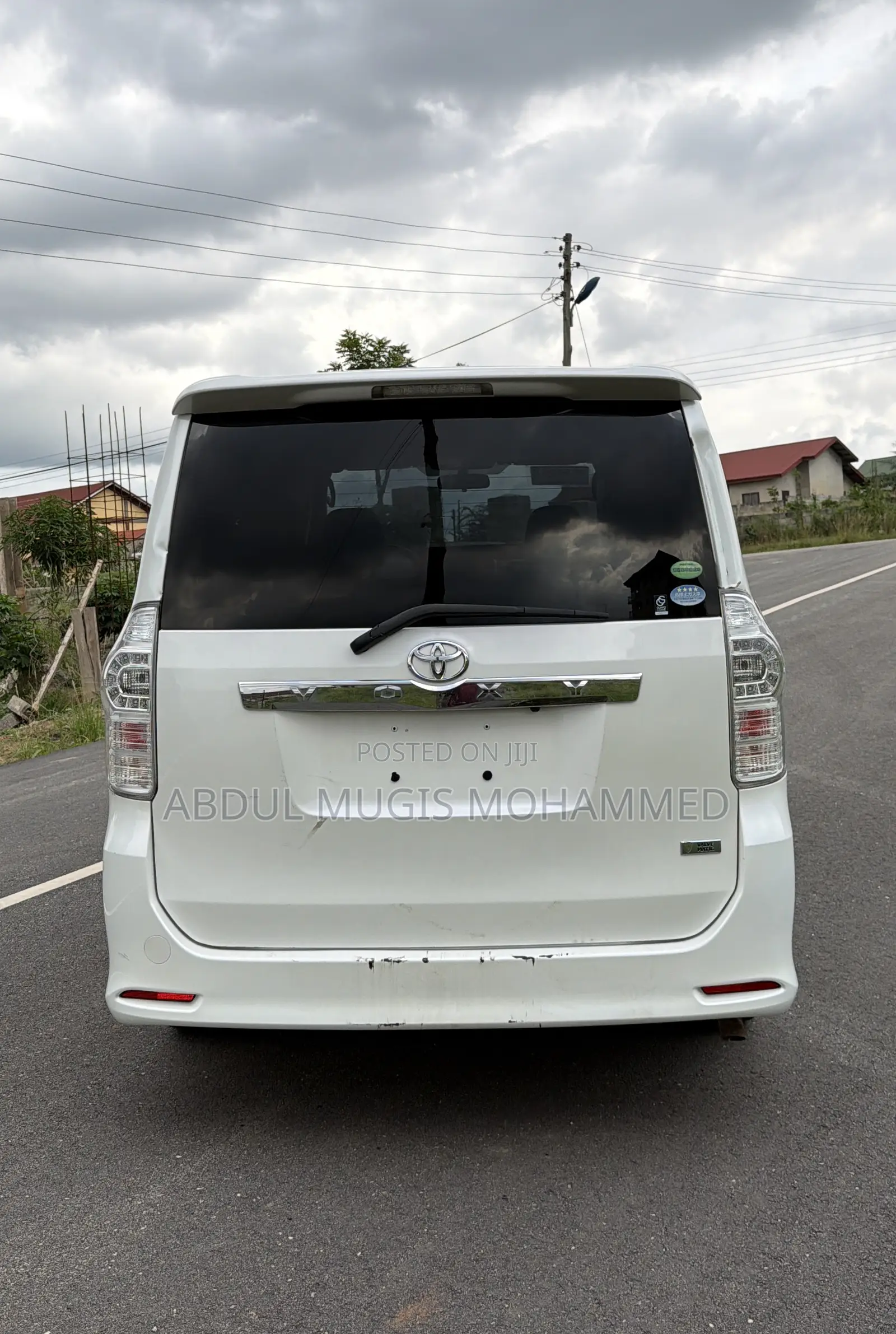 Toyota Voxy 2013 White