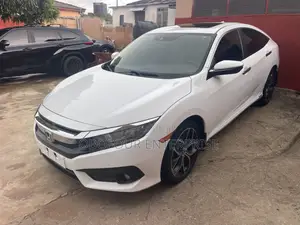 Honda Civic Sport Touring 4dr Hatchback (1.5L 4cyl) 2017 White
