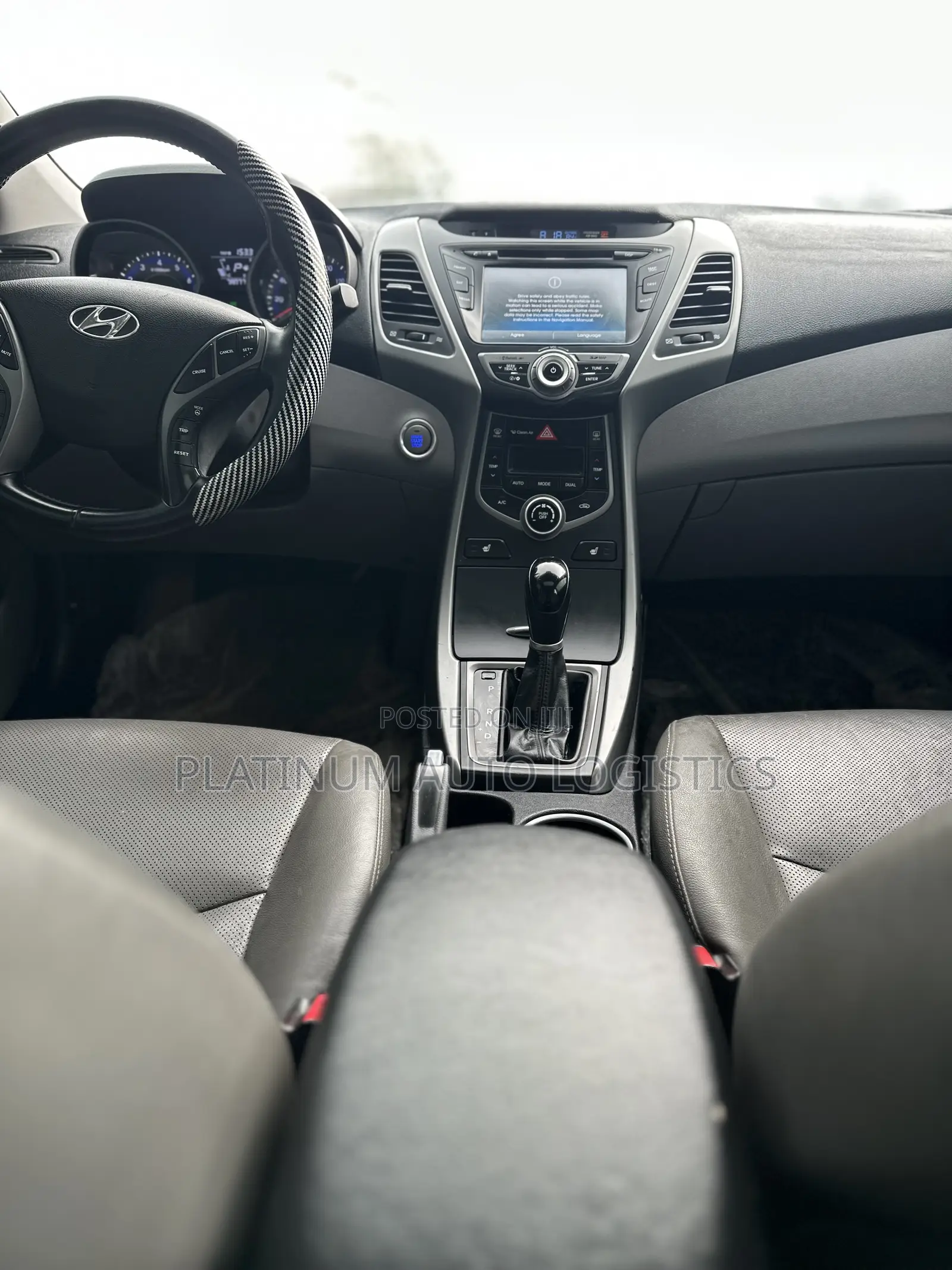 Hyundai Elantra Limited Sedan FWD (1.8L 4cyl 6A) 2016 Silver