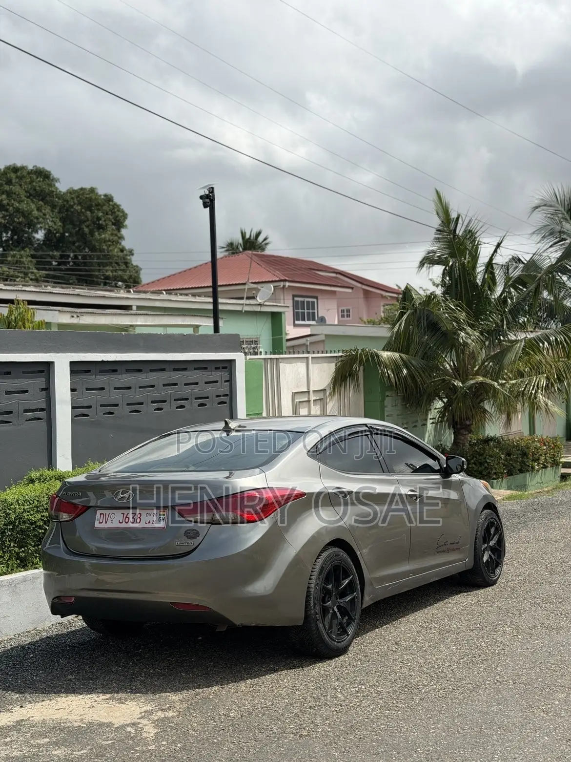 Hyundai Elantra Limited 4dr Sedan (1.8L 4cyl 6A) 2014 Gray