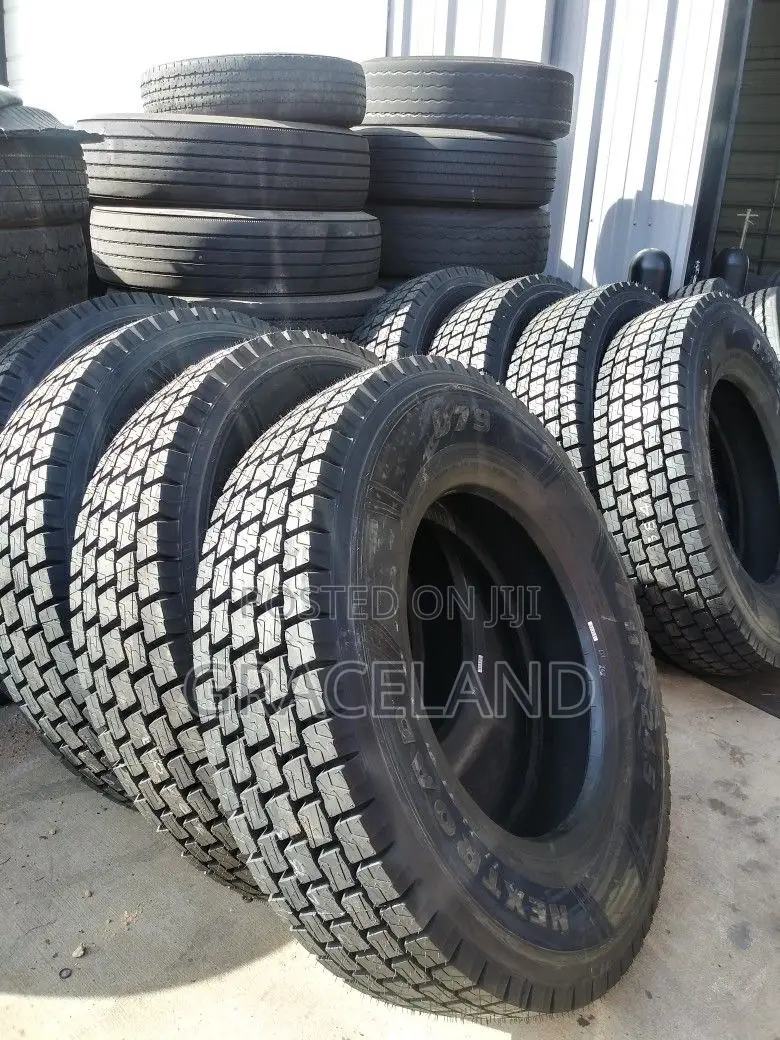 This Is Original Yokohama 295/80/22.5 Tires Available for Big Tracks