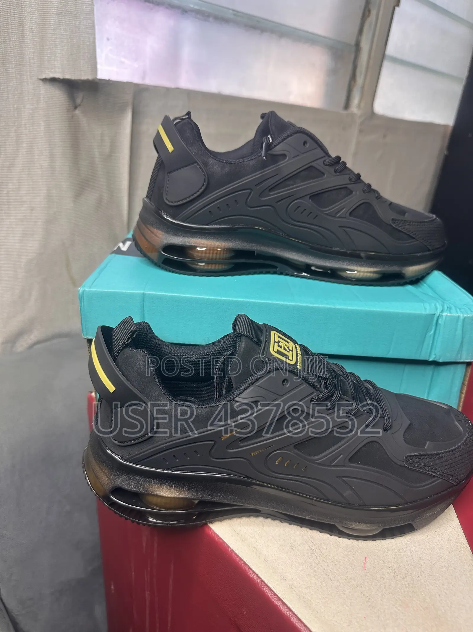 Contemporary Sneakers for Dripping