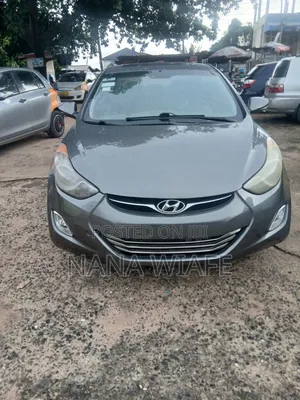 Hyundai Elantra 2013 Silver