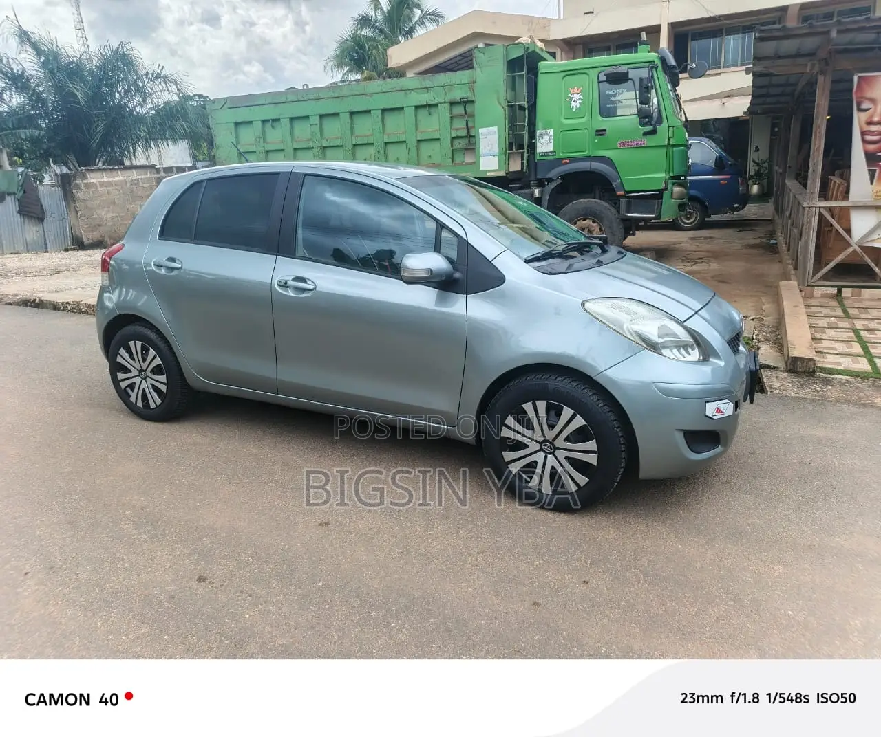Toyota Vitz 1.3 AWD 3dr 2010 Gray