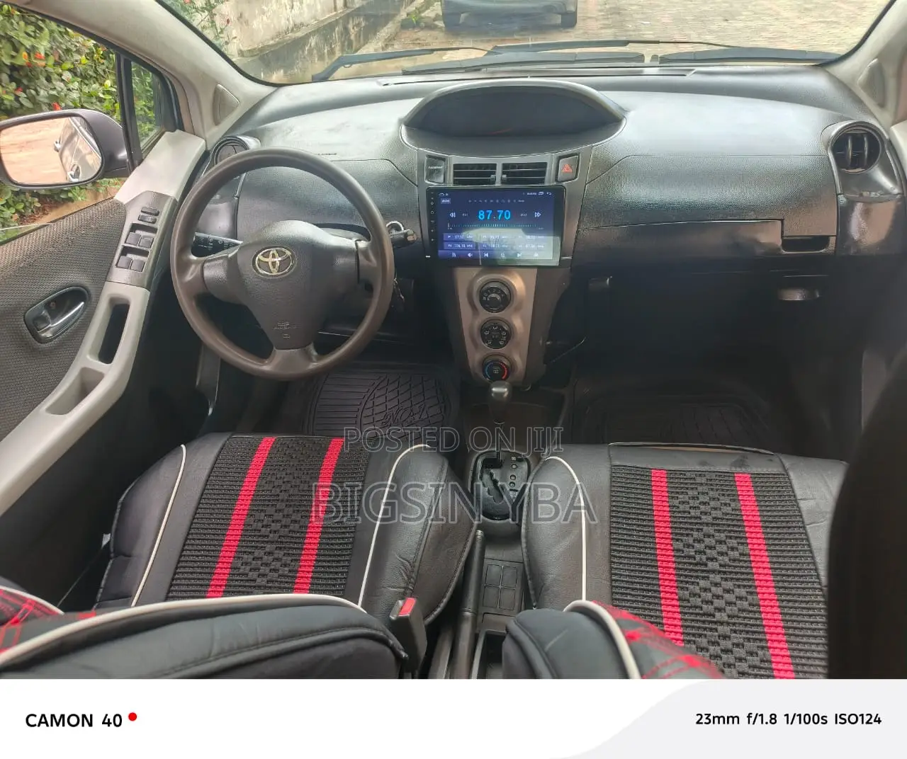 Toyota Vitz 1.3 AWD 3dr 2010 Gray
