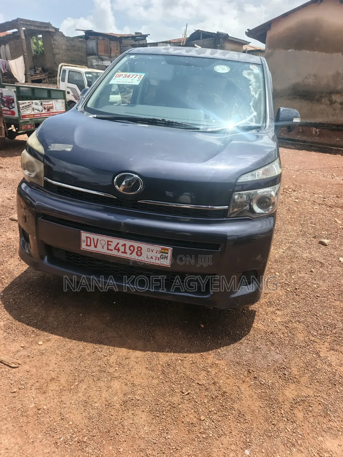 Toyota Voxy 2010 Purple
