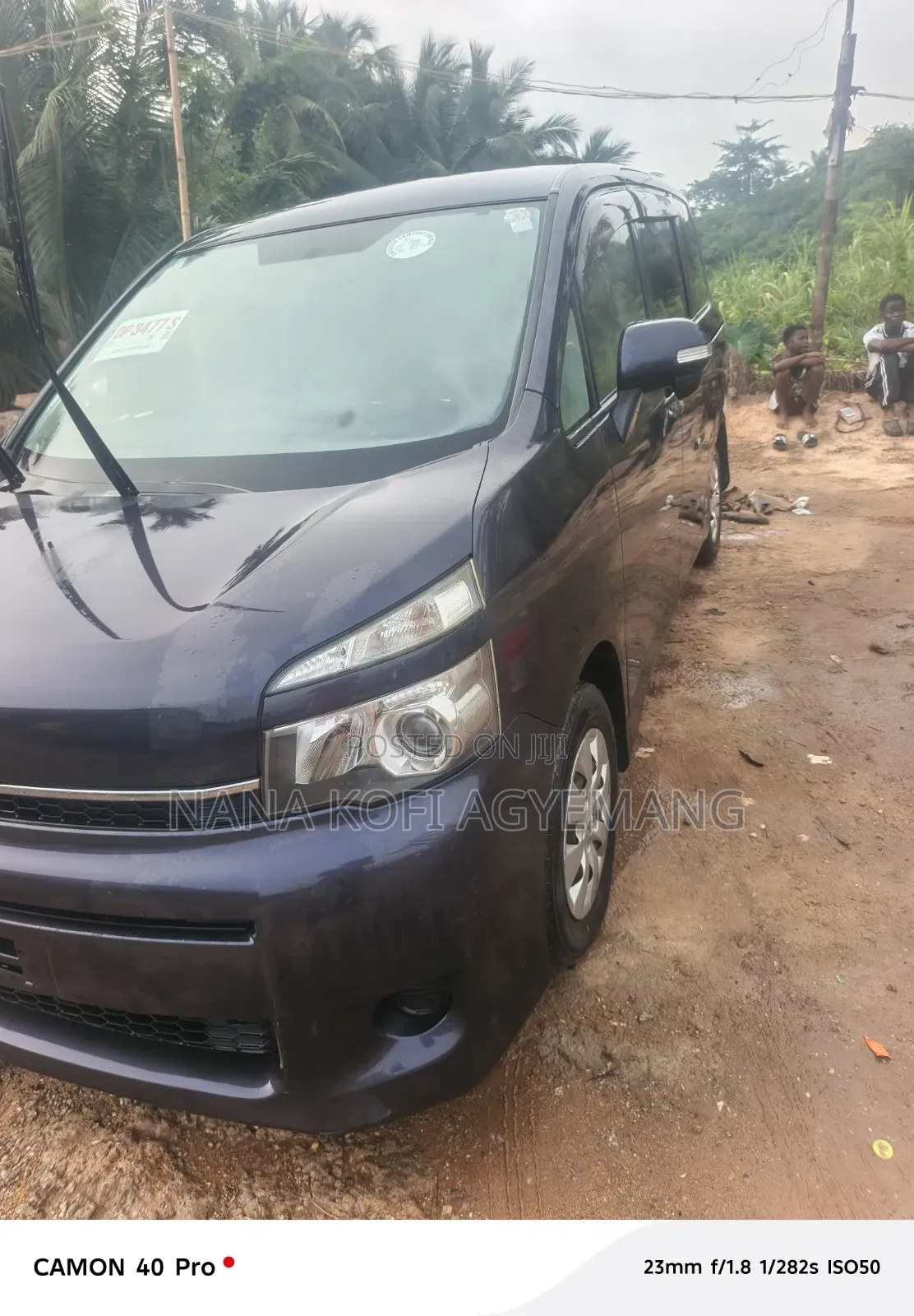 Toyota Voxy 2010 Purple