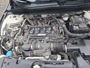 Honda Accord 2018 White