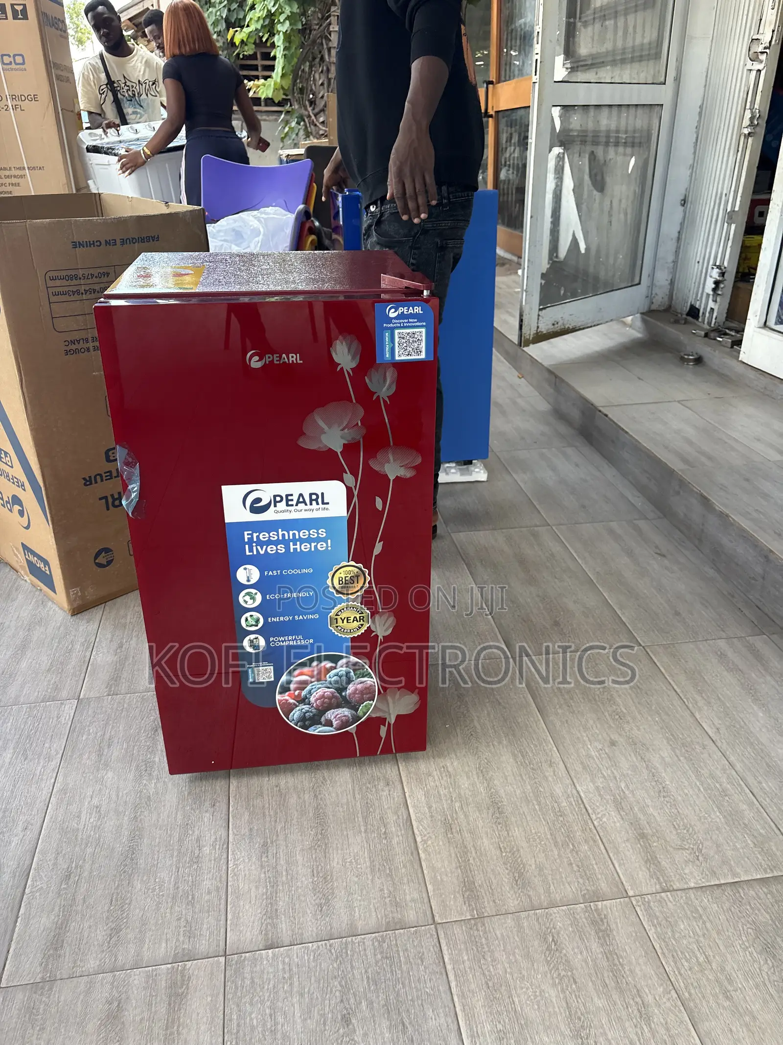 Manual Defrost Pearl 80liters Table Top Fridge