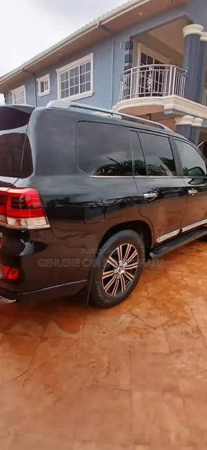 Toyota Land Cruiser 4.5 V8 VXR 2019 Black