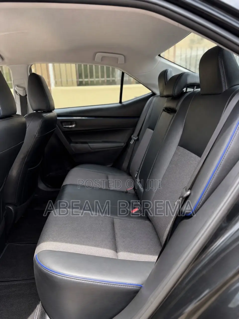 Toyota Corolla SE 4dr Sedan (1.8L 4cyl CVT) 2017 Black