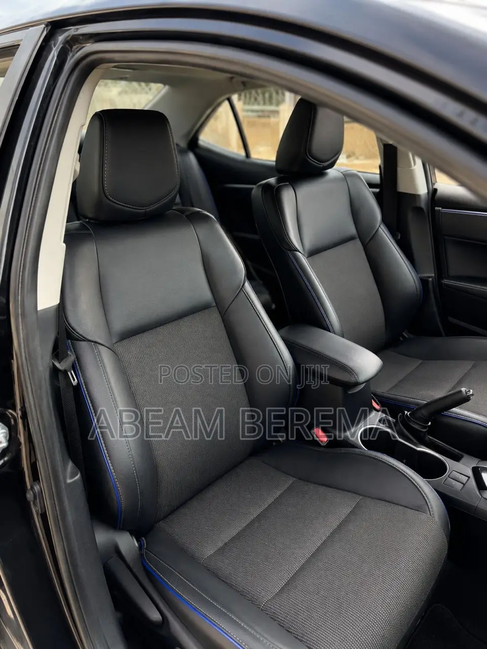 Toyota Corolla SE 4dr Sedan (1.8L 4cyl CVT) 2017 Black