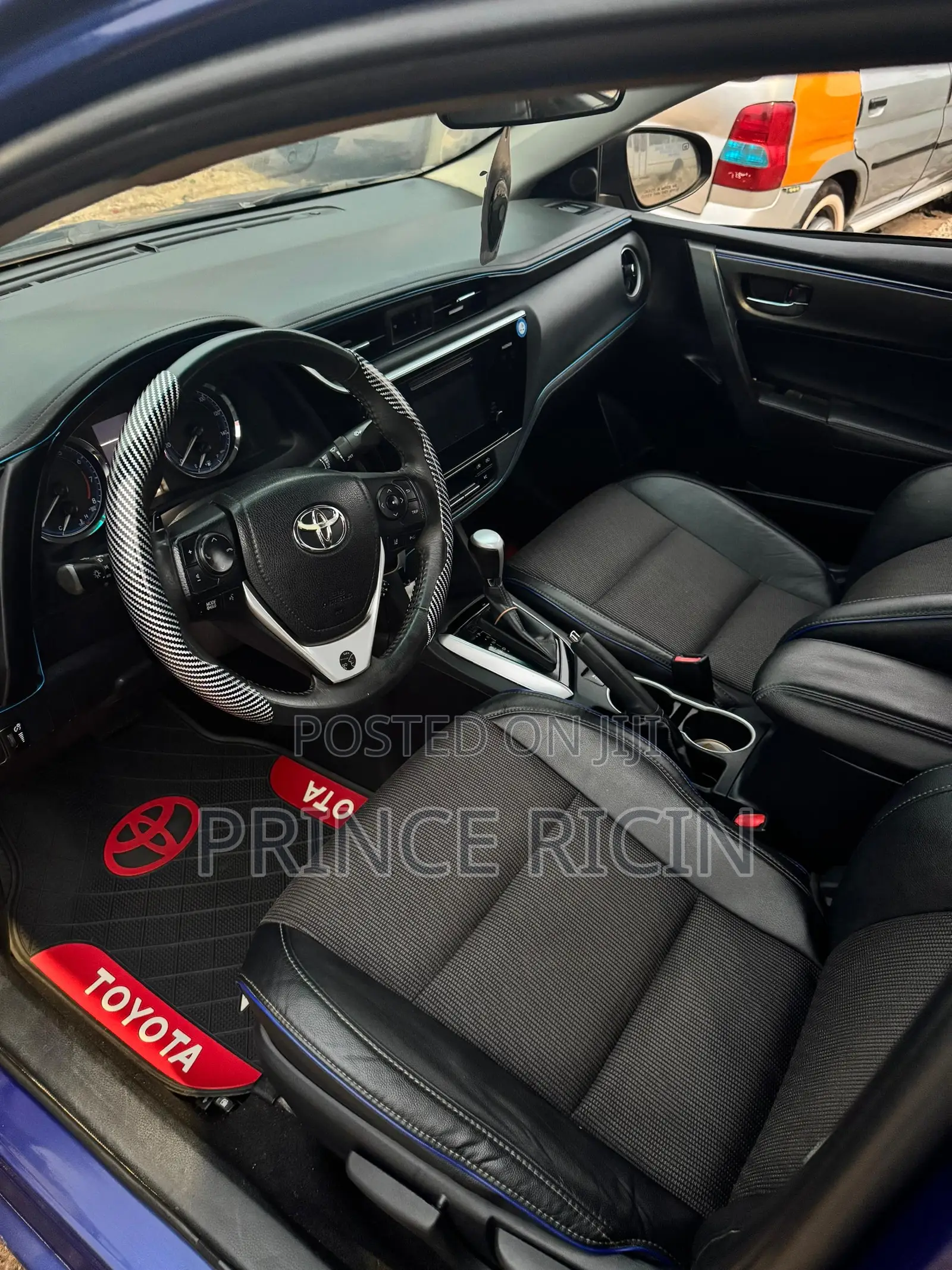 Toyota Corolla SE Special Edition 4dr Sedan (1.8L 4cyl CVT) 2017 Blue