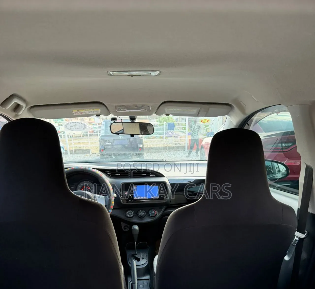 Toyota Vitz 1.3 AWD 5dr 2015 Black