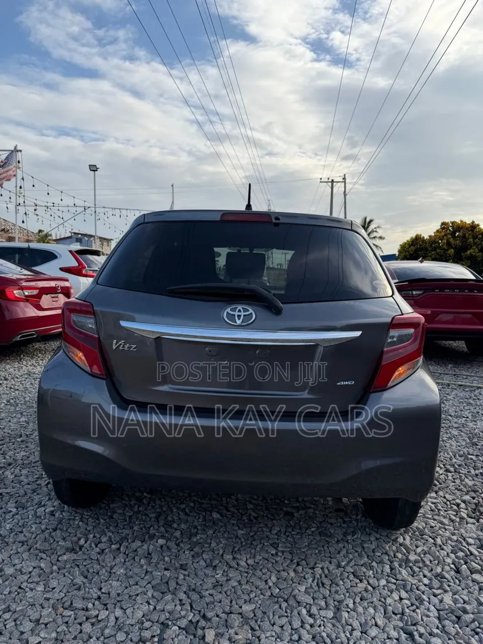 Toyota Vitz 1.3 AWD 5dr 2015 Black