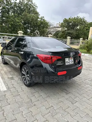 Toyota Corolla SE 4dr Sedan (1.8L 4cyl CVT) 2017 Black