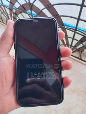 Apple iPhone XR 64 GB Black