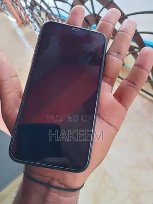 Apple iPhone XR 64 GB Black