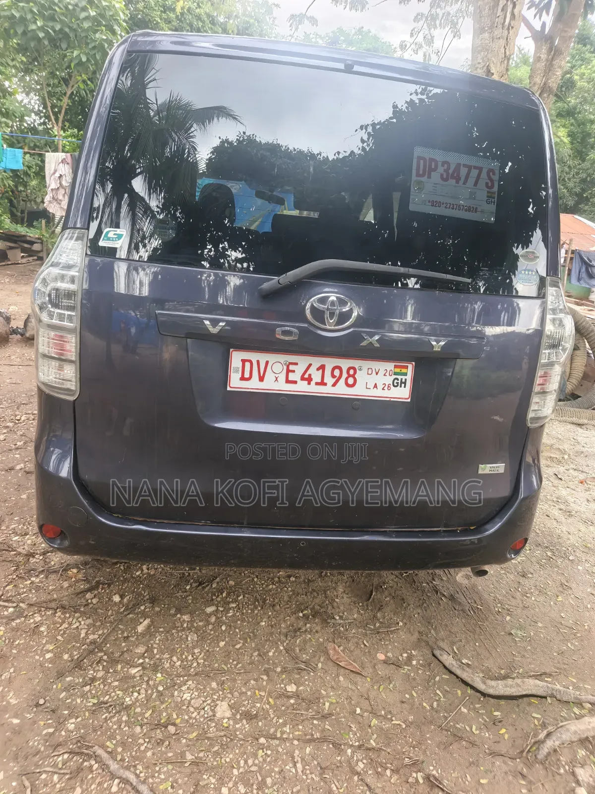 Toyota Voxy 2010 Purple