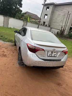 Toyota Corolla S 4dr Sedan (1.8L 4cyl CVT) 2014 Silver