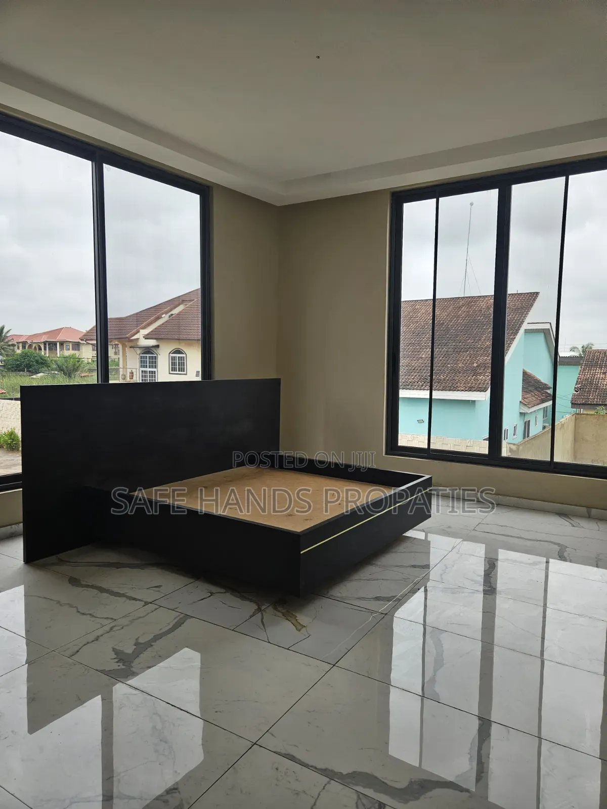 4bdrm House in Accra Metropolitan for sale