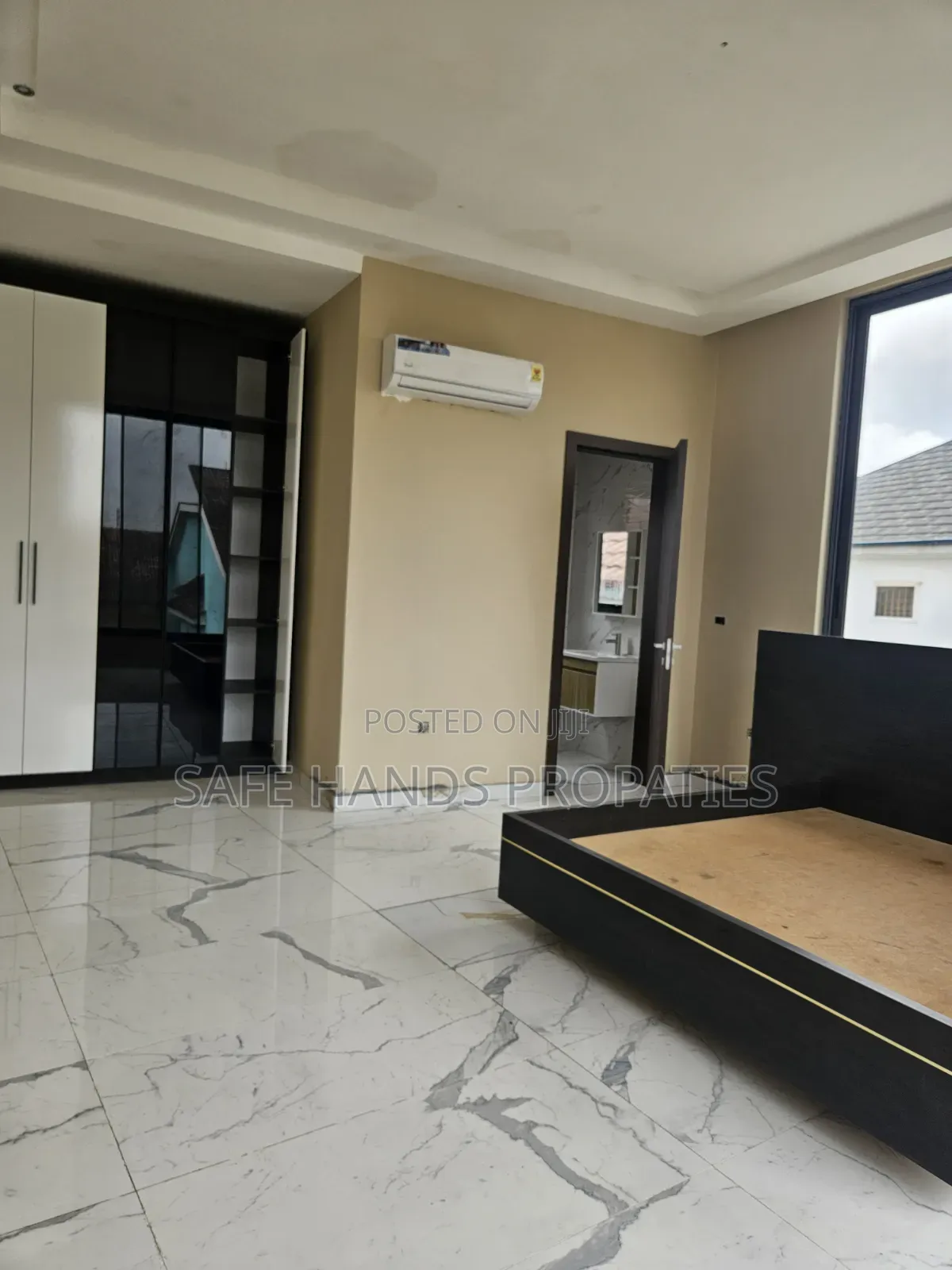 4bdrm House in Accra Metropolitan for sale
