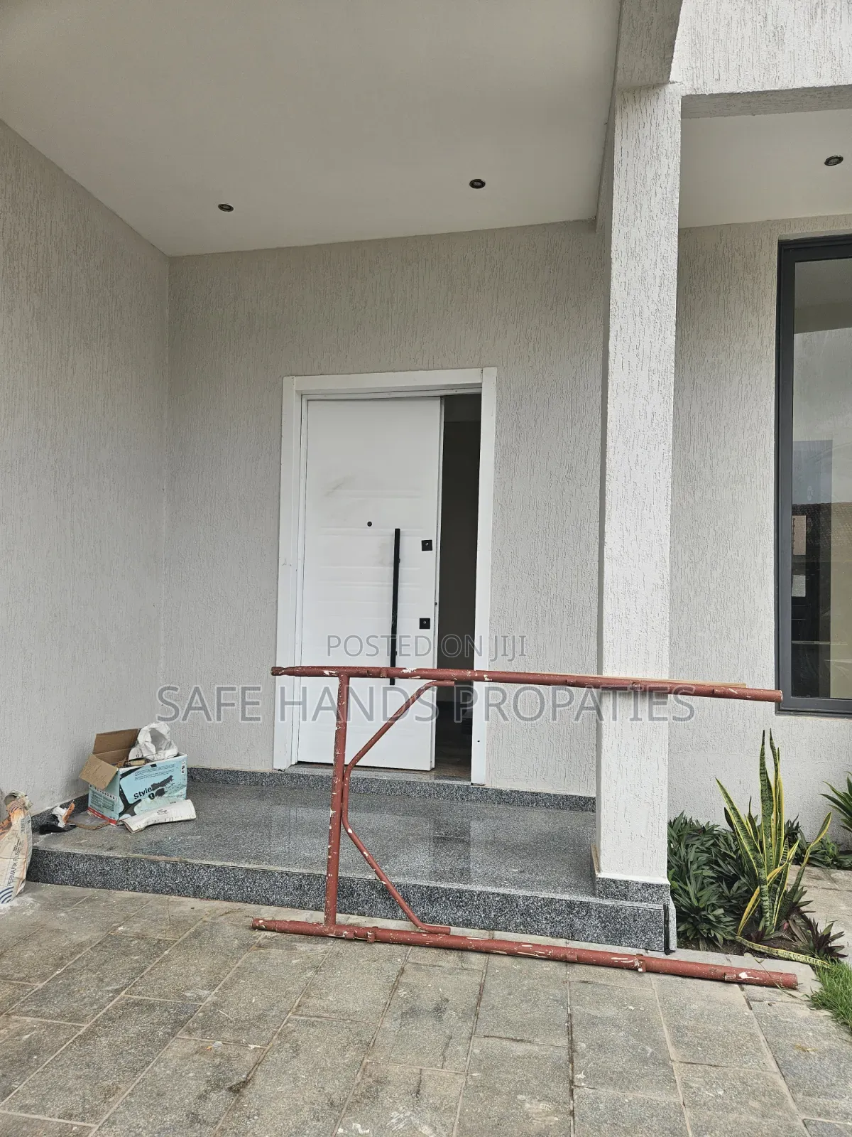 4bdrm House in Accra Metropolitan for sale