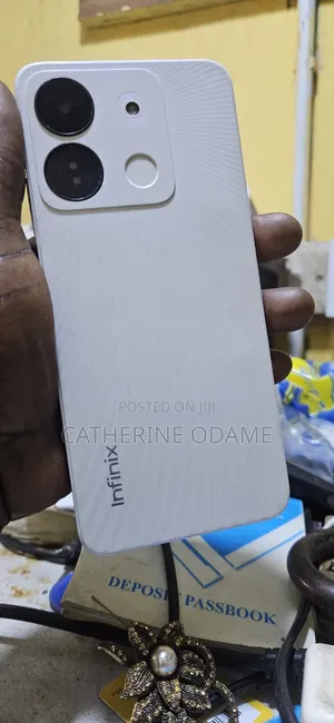 Infinix Smart 7 HD 64 GB Silver