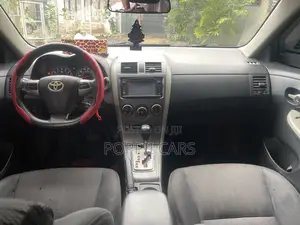 Toyota Corolla 2013 Black
