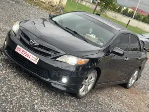 Toyota Corolla 2013 Black